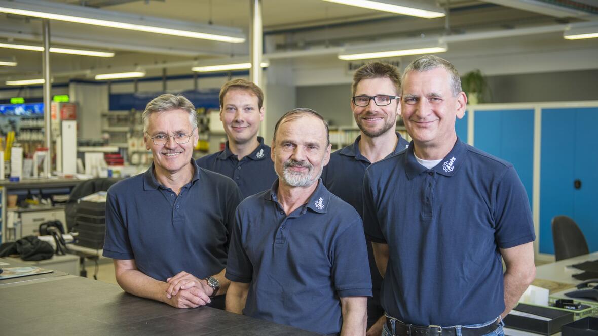 ansprechpartner-der-firma-eduard-lutz-schrauben-werkzeuge-gmbh-in-neuburg