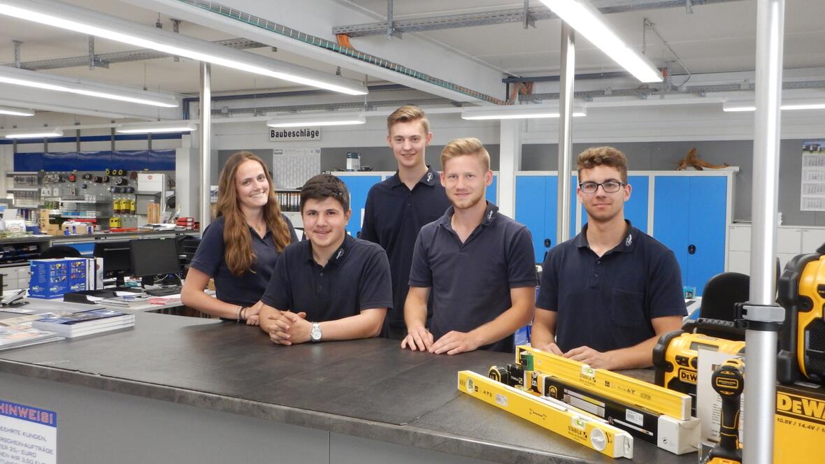 unsere-auszubildende-in-neuburg