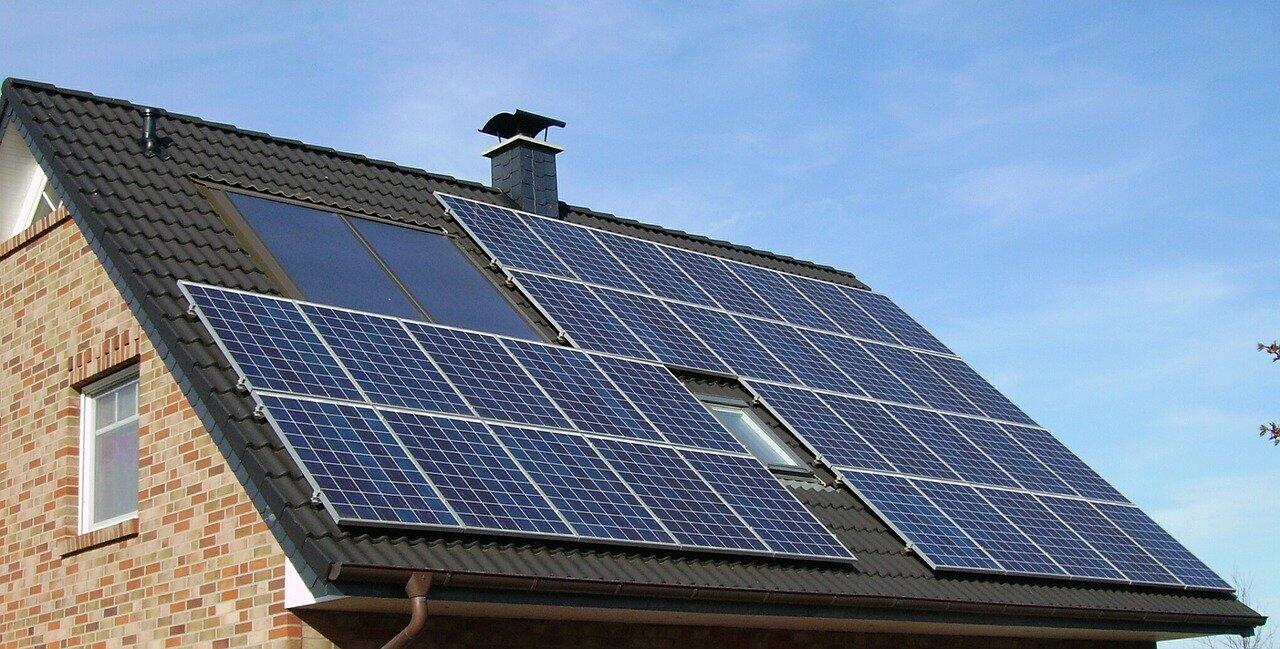 solar-panel-array-1591358-1280